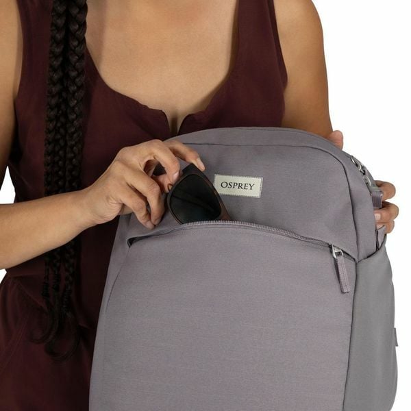 detail image of the Osprey Arcane Large Day