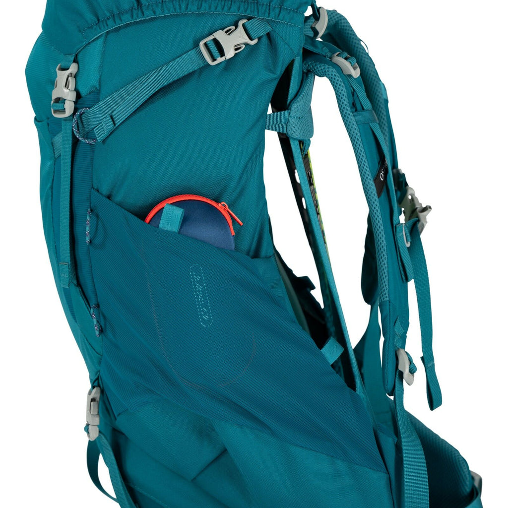 deatil image of Ace 38 in Blue Smikemoss/Deep Peyto