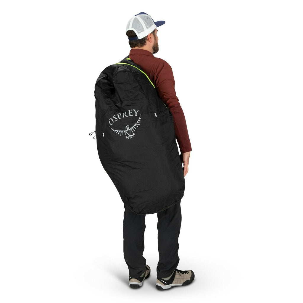 a person modeling the AirPorter Medium in color black