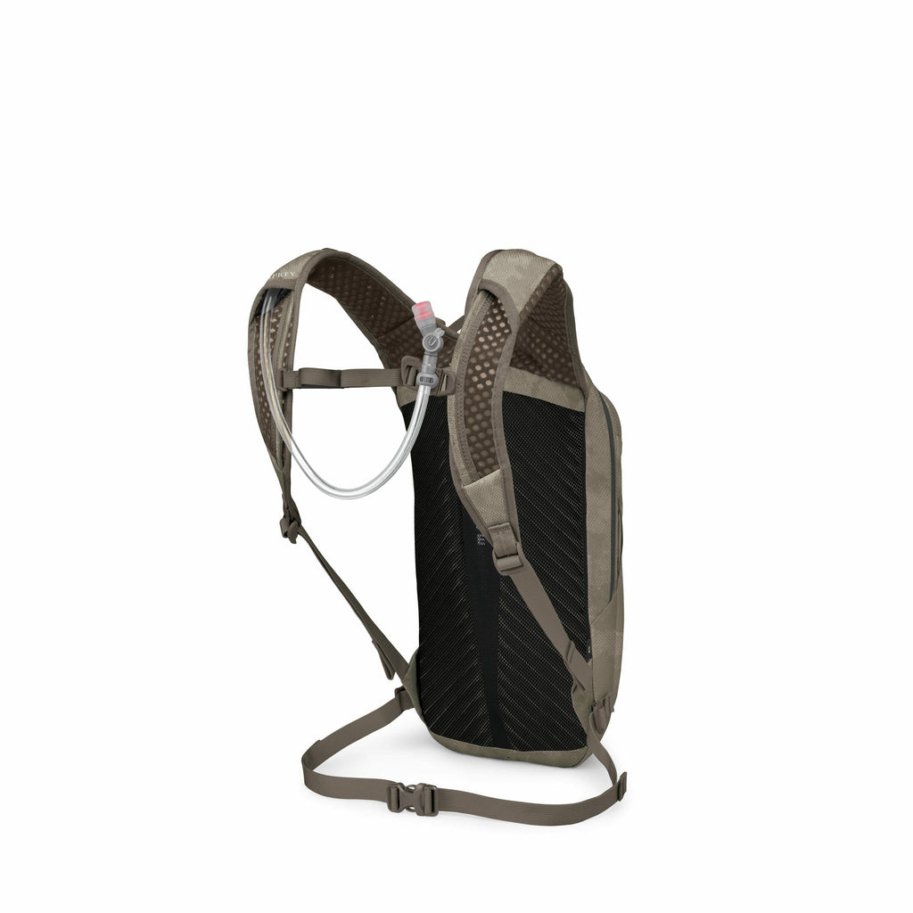 The image displays a hydration backpack designed for outdoor activities, with a primary feature being its integrated water reservoir and drinking tube. The first image shows the backpack with padded shoulder straps and a chest strap for stability, while t