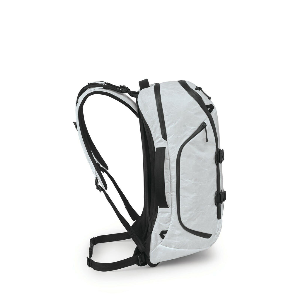 Osprey x Carryology Archeon 30