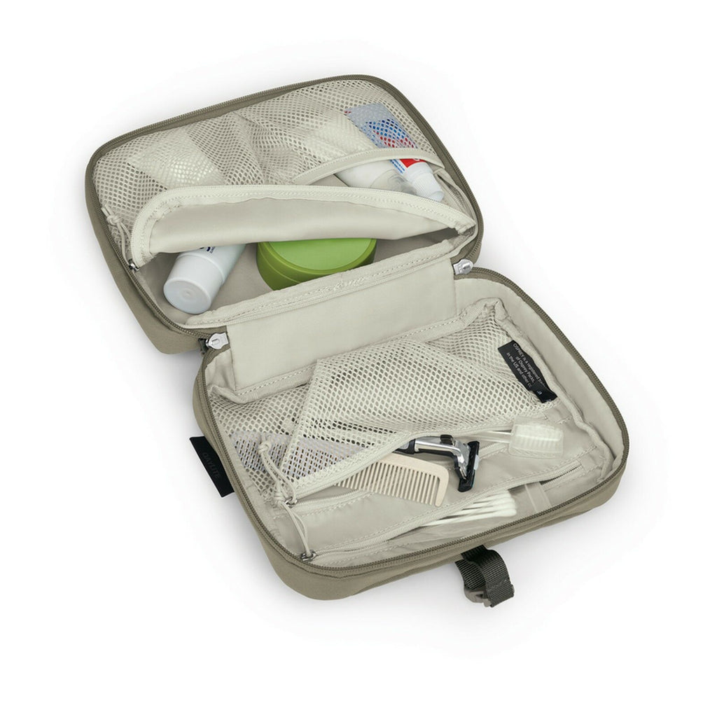 Daylite™ Hanging Toiletry Kit