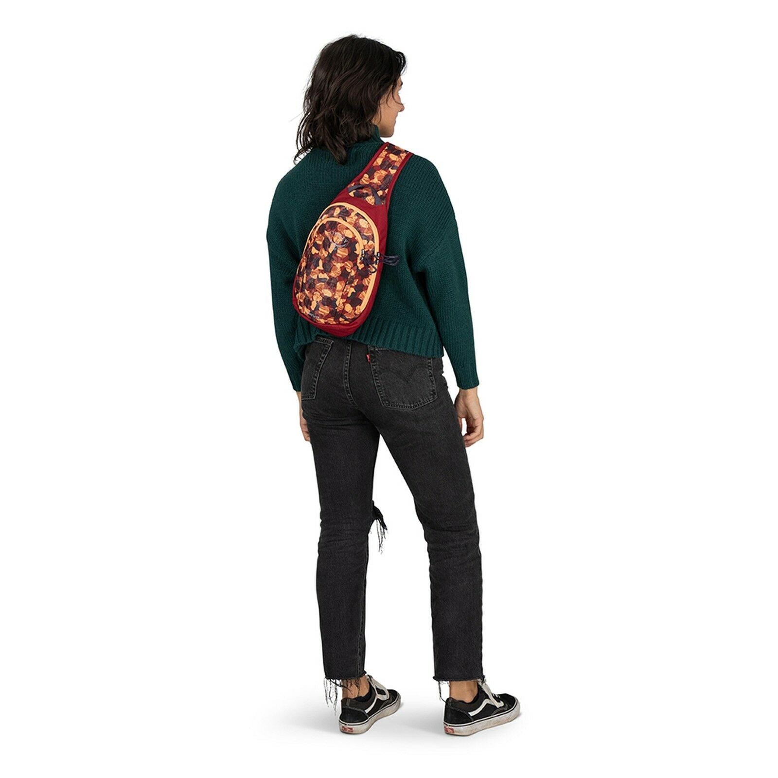 on body image of Daylite Sling in the color Liquify Print Kakio Pink