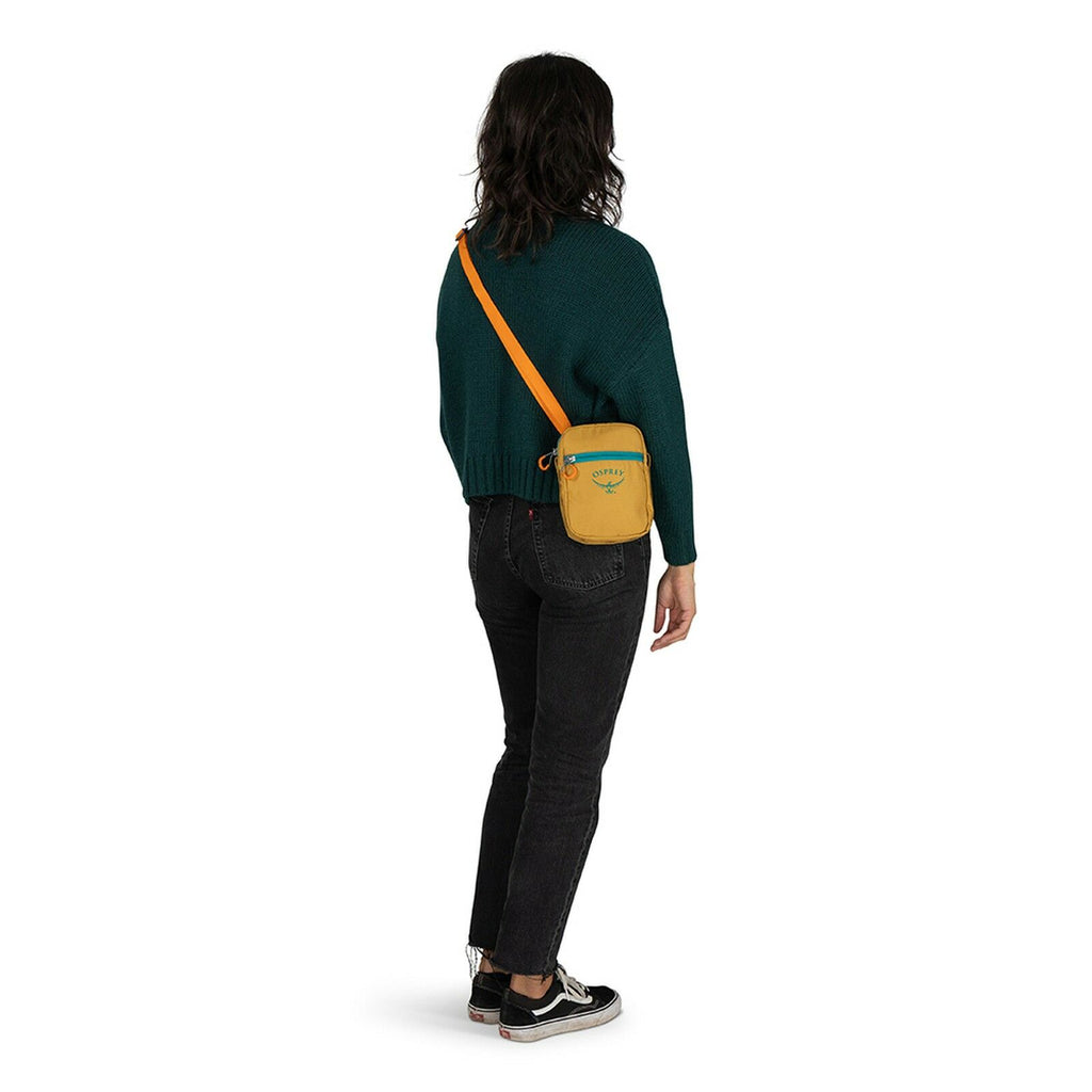 on body view of the Daylite Small Crossbody in Tumbleweed Yellow/Tunnel Vision