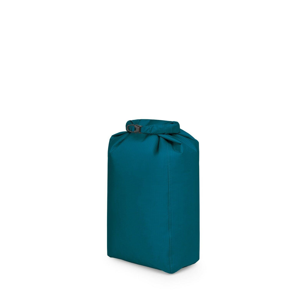 a 4/5 view of the Ultralight Dry Sack w/ Window 20 L in color waterfrontblue