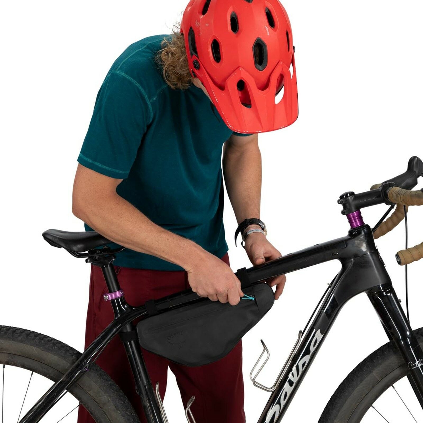 Escapist Wedge Bag in black detail image on bike