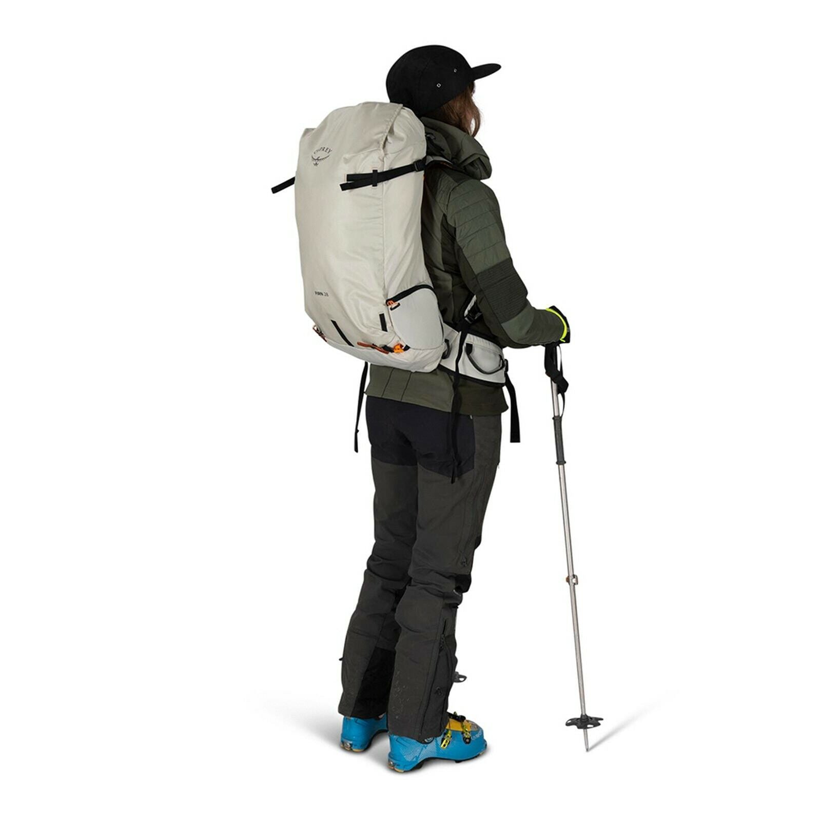 on body view of the Firn 28 in Sandy Grey/Tequila Orange