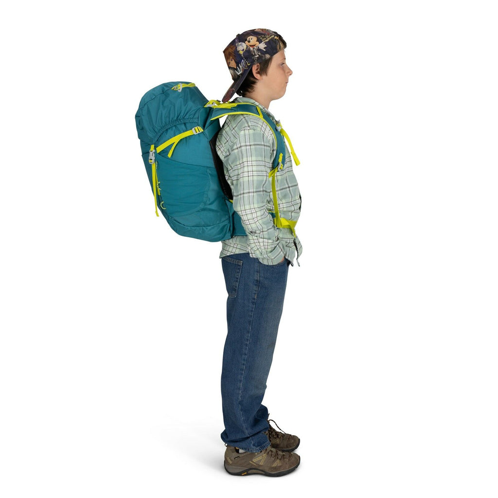 On-body image of the Jet 28 in the color Blue Spikemoss / Lemongrass
