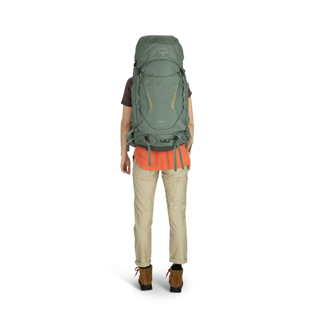 a person modeling the Kyte™ 48 in color Elderberry Purple