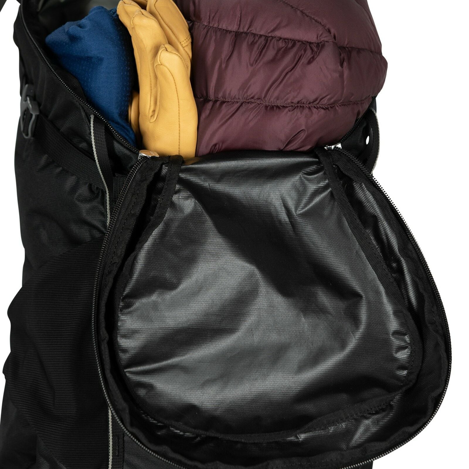 a detail of the Skarab 22 in color black