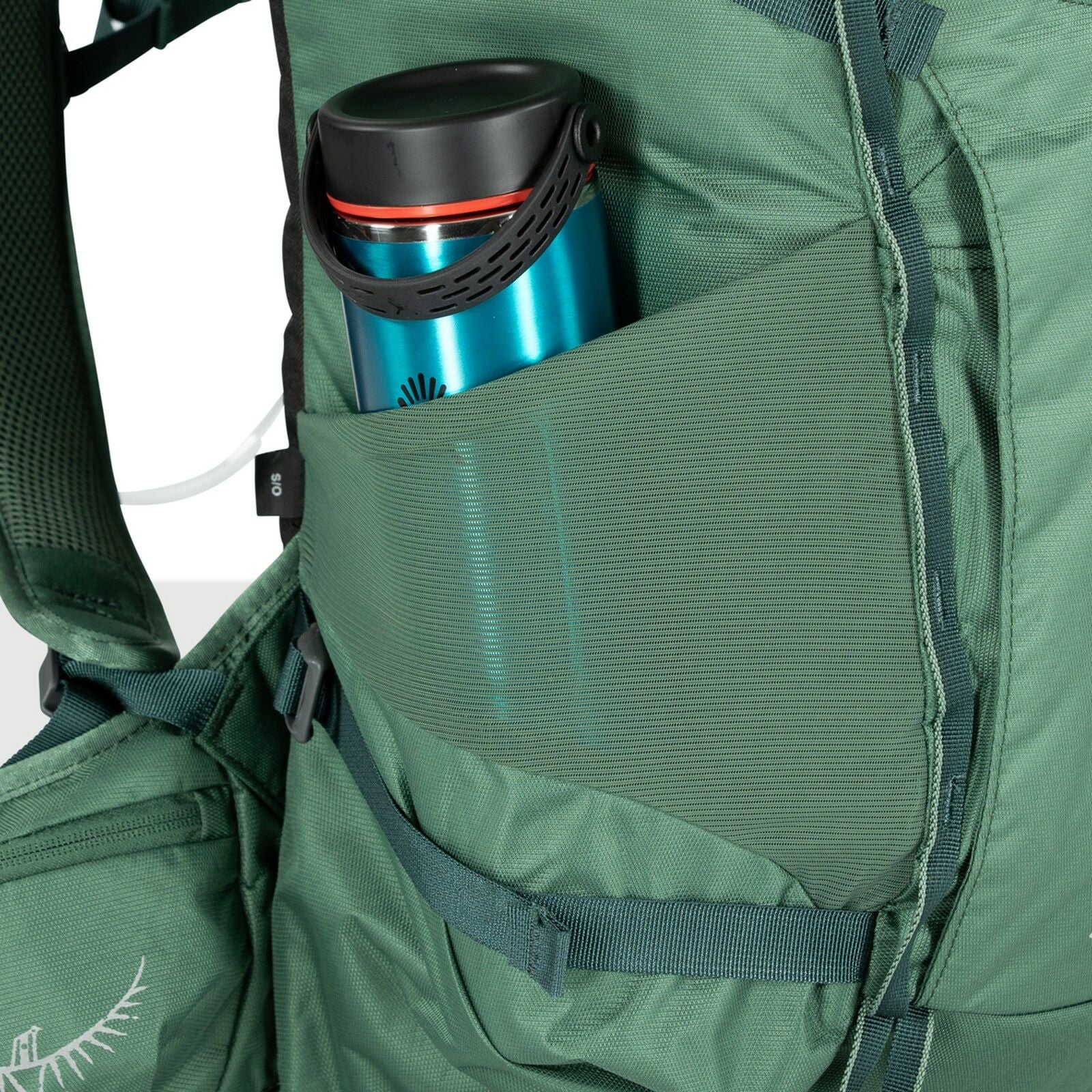a detail of the Skarab 30 in color tundragreen