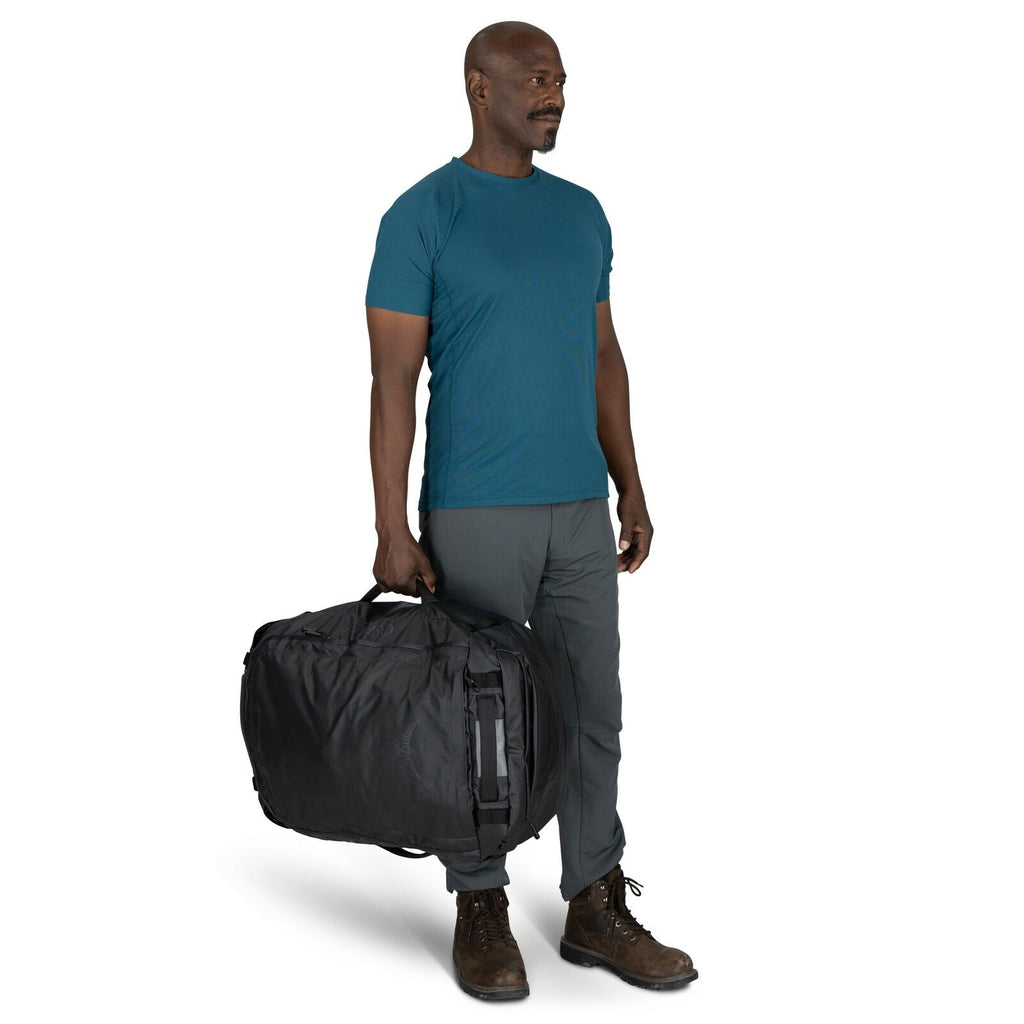 Image of the Transporter Duffel 65 in the color Raven Black