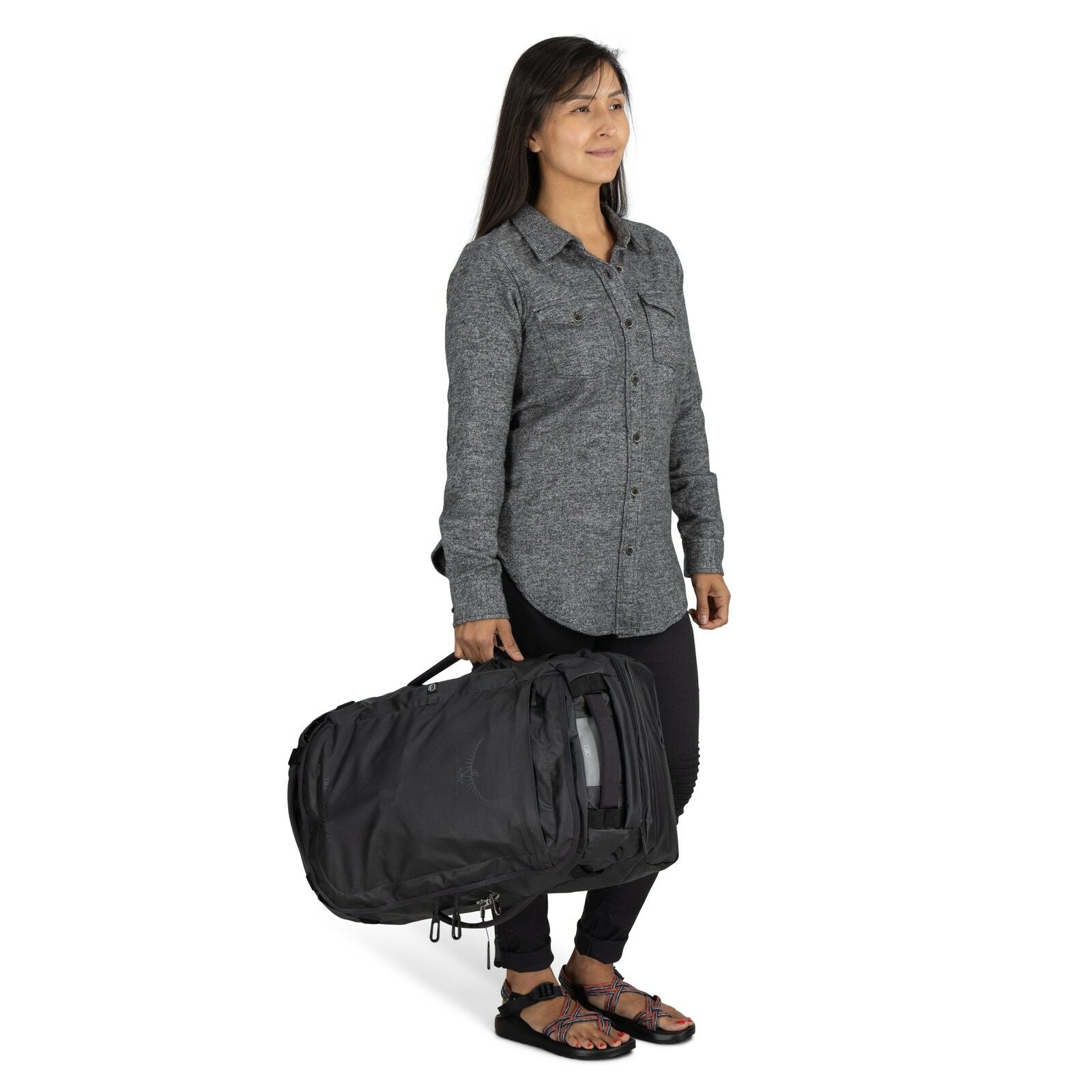 On-body image of the Transporter Squffel 44 in the color Raven Black