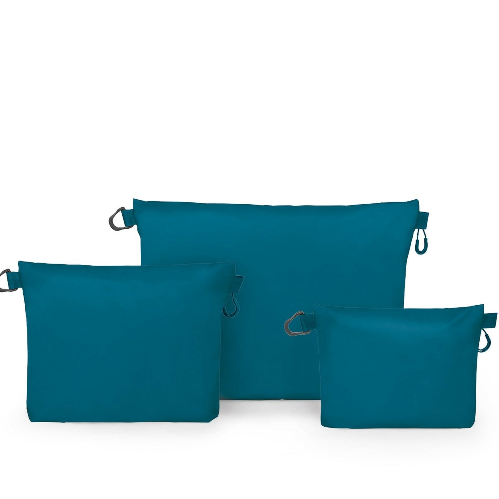 a back view of the Ultralight Zipper Sack Set in color waterfrontblue