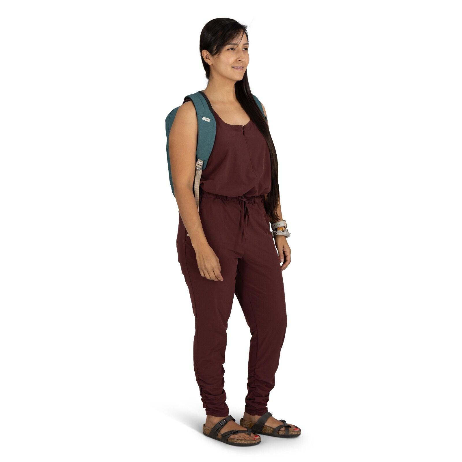 a person modeling the Osprey Arcane™ Small Day in color Cascade Blue Heather