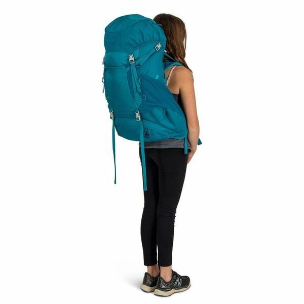 model wearing Ace 38 in Blue Smikemoss/Deep Peyto