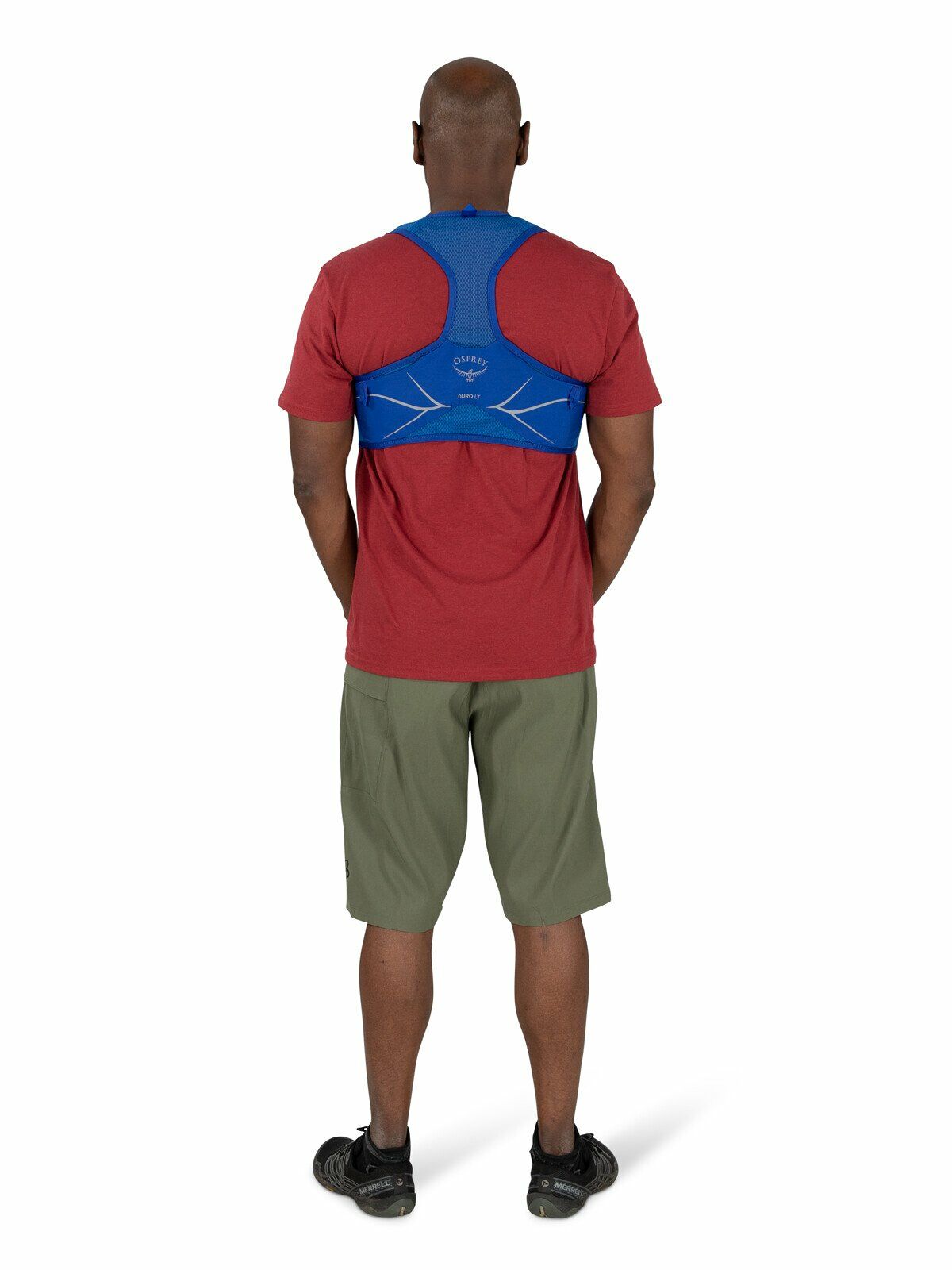 a person modeling the Duro® LT in color Dark Charcoal Grey