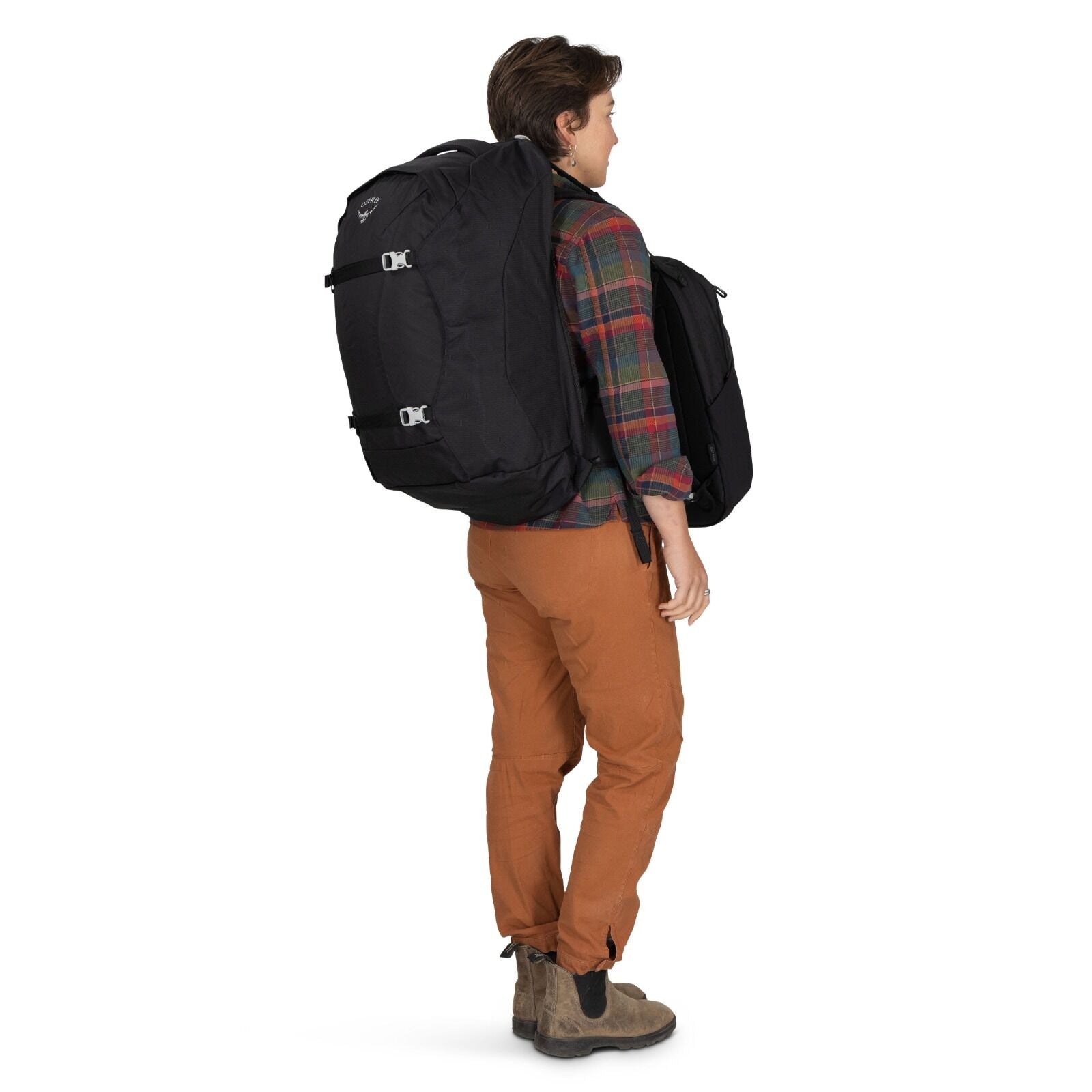 on-body image of the Fairview 55 in the color black