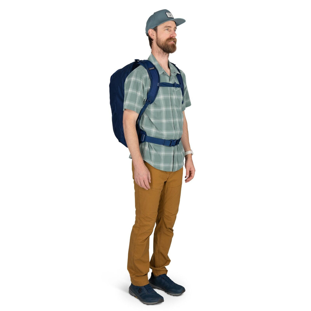on-body image of the Farpoint 40 in the color Antique Blue