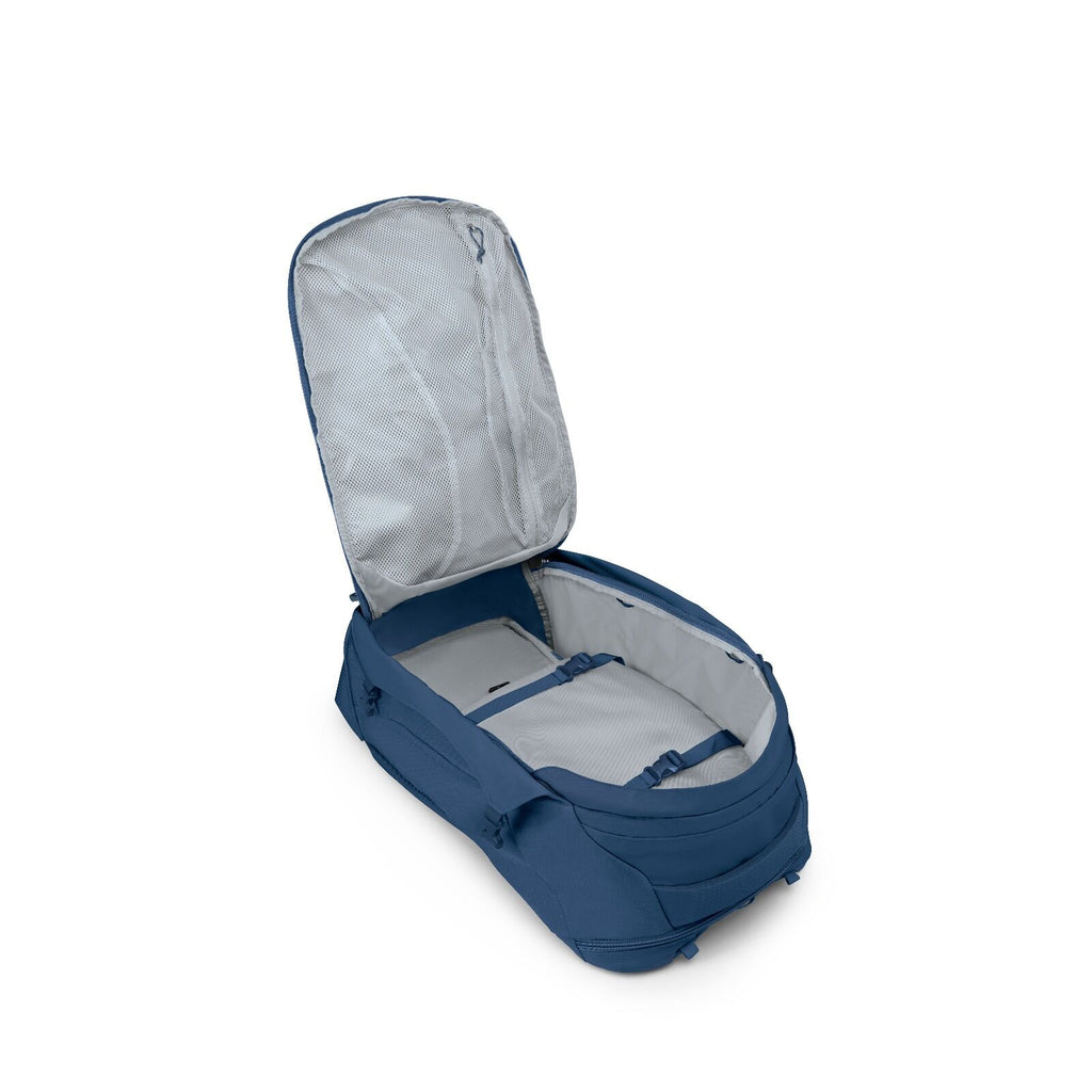 Internal image of the Farpoint 40 in the color Antique Blue