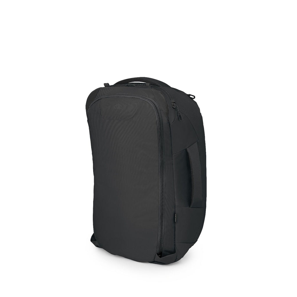 back image of the Farpoint 40 in the color Black