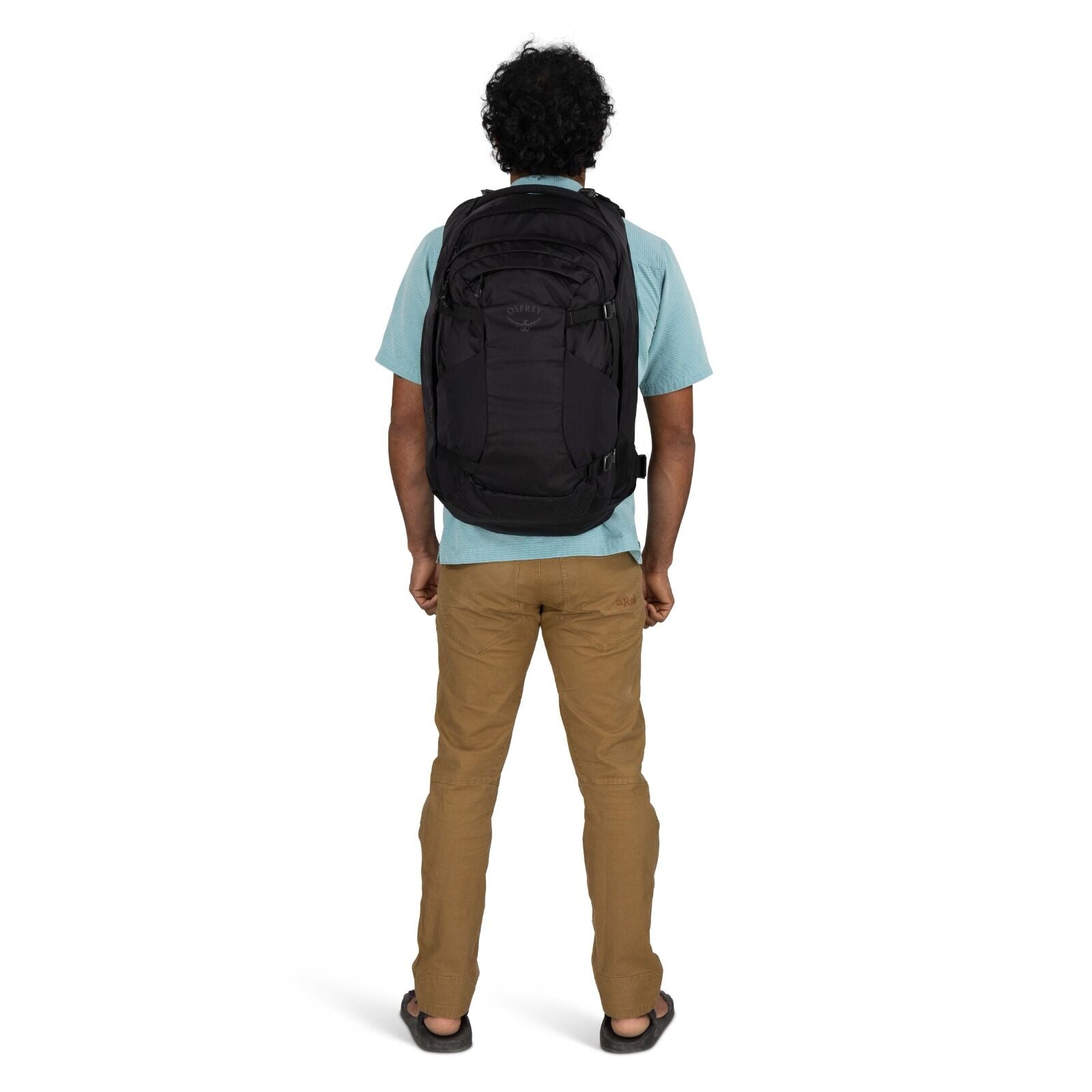 Model wearing the Farpoint 55 in the color Black