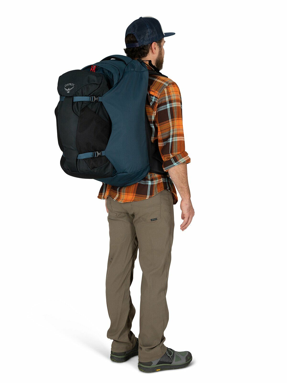 a detail of the Farpoint® 40 Travel Pack in color Gopher Green