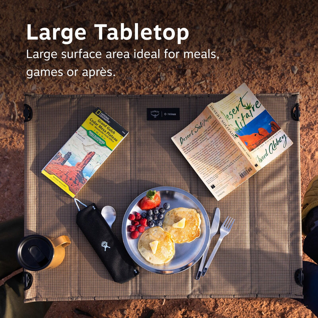 Large Tabletop: Large surface area ideal for meals, games or apres.
