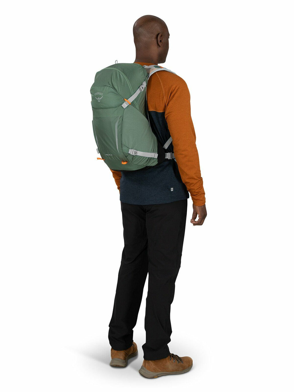 a person modeling the Hikelite 26 in color Black