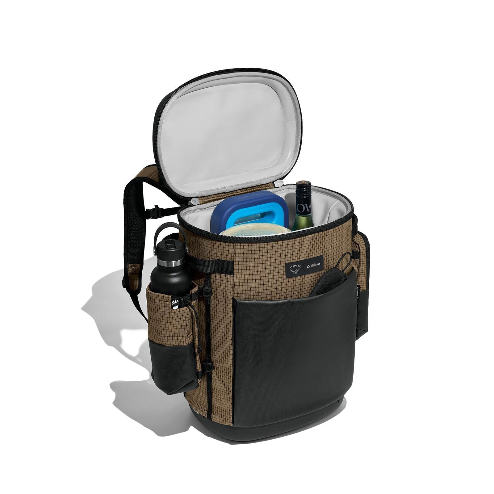Internal image of the Campcore Carryout 22L Backpack Cooler