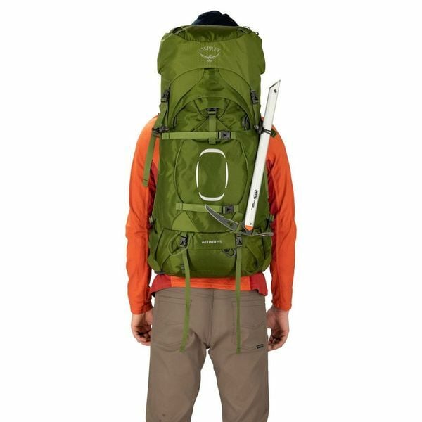 a person modeling the AETHER&trade; 55 in color Garlic Mustard Green