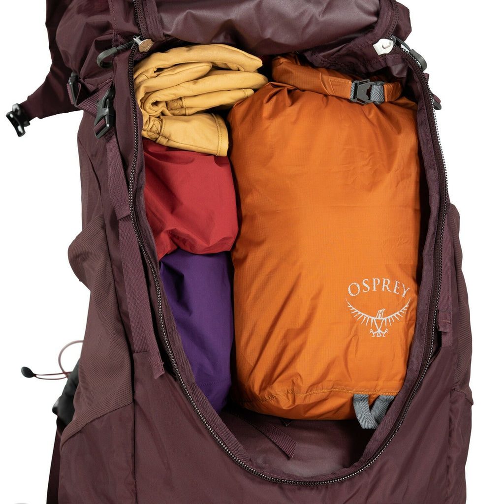 a detail of the Kyte™ 58 in color elderberry
