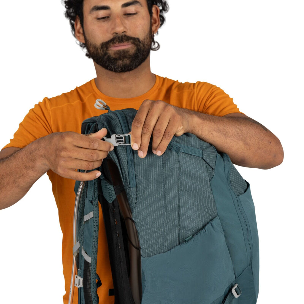 Manta 34  Hiking Hydration Backpack