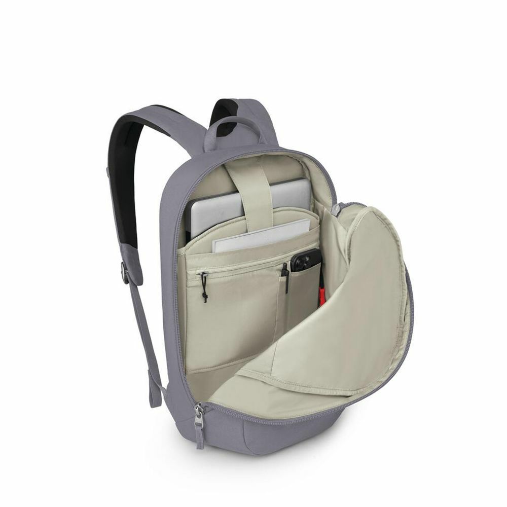 detail image of the Osprey Arcane Large Day