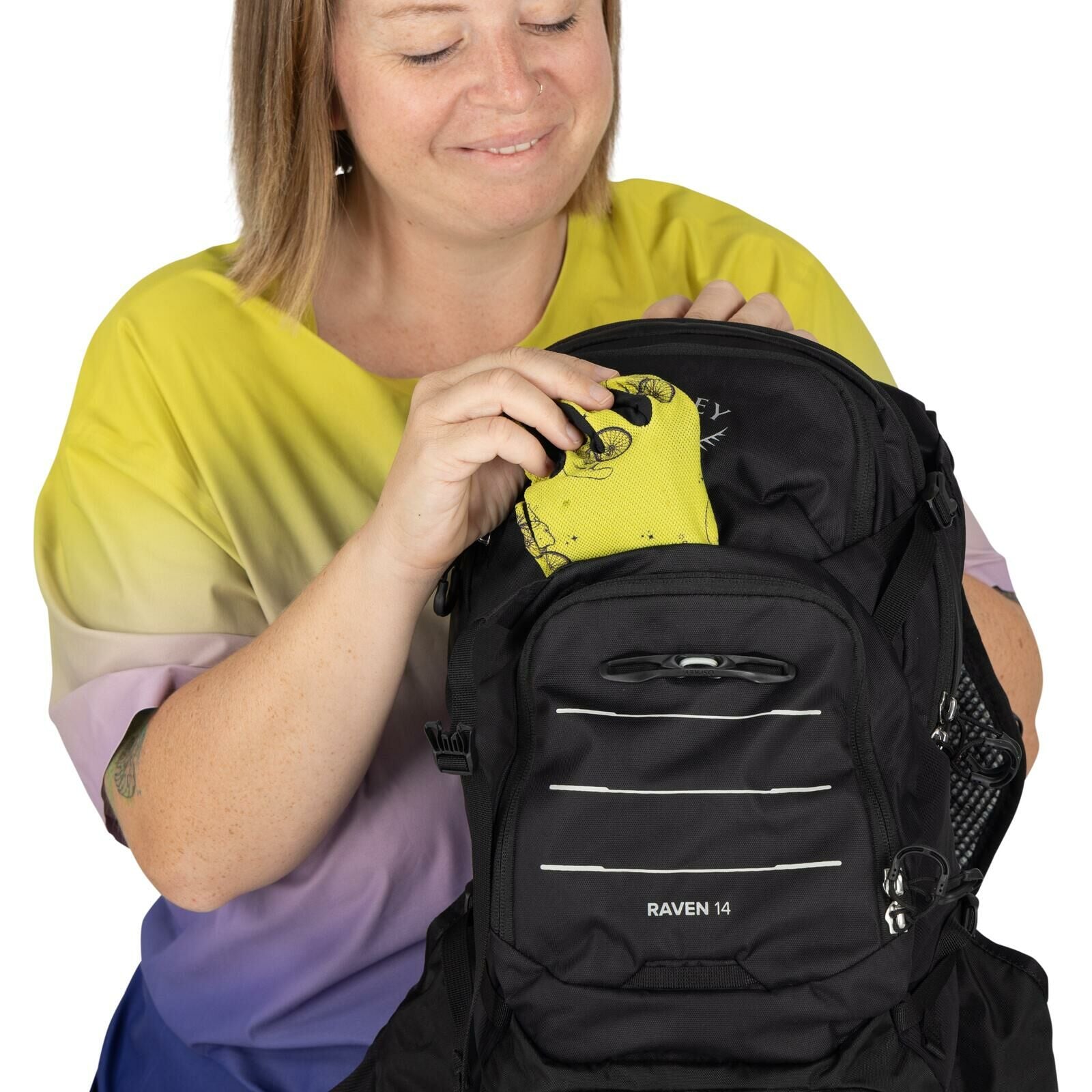 Detailed image of the Raven 14 Extended Fit in the color black