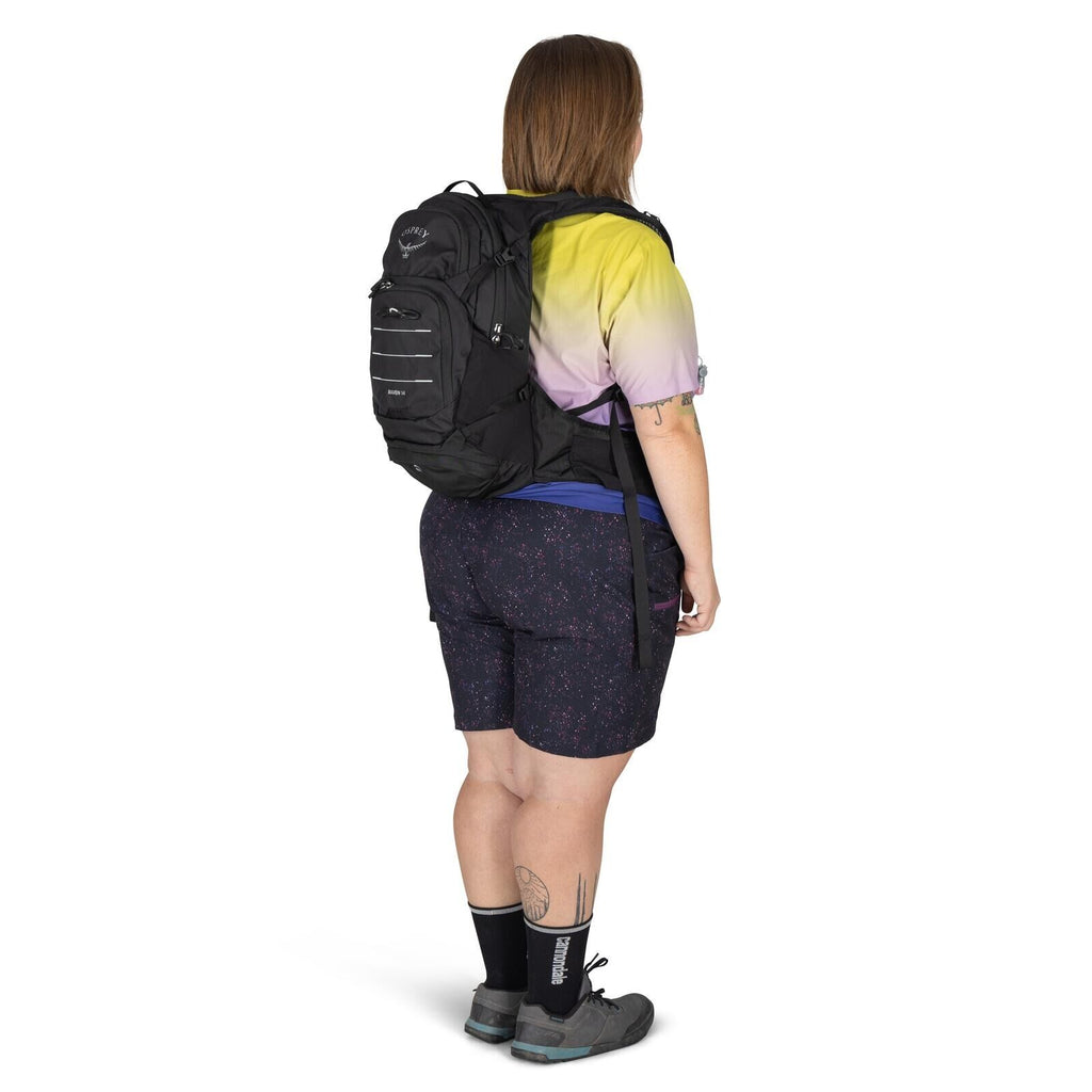 on-body image of the Raven 14 Extended Fit in the color black