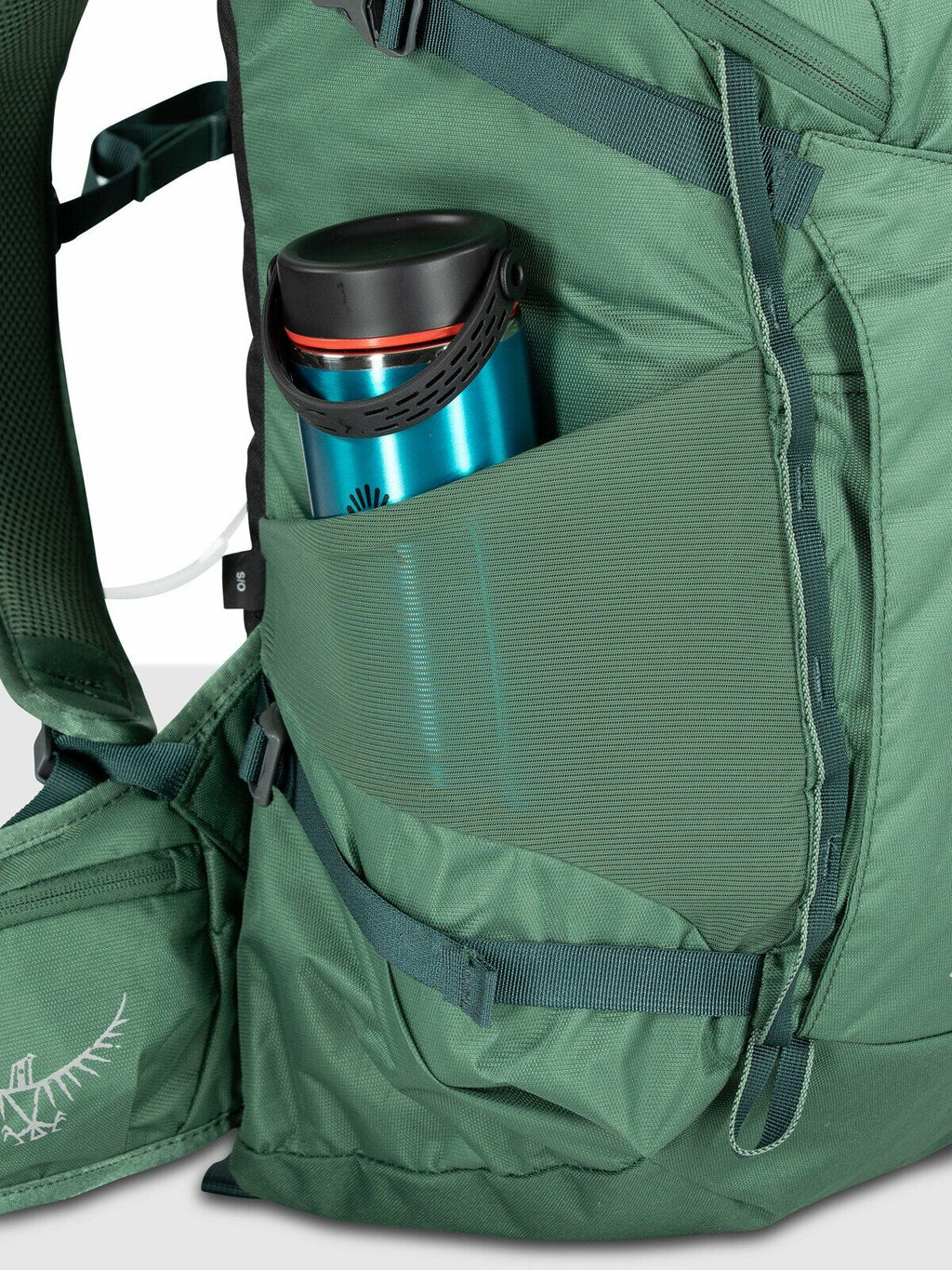 a detail of the Skarab 30 in color Black
