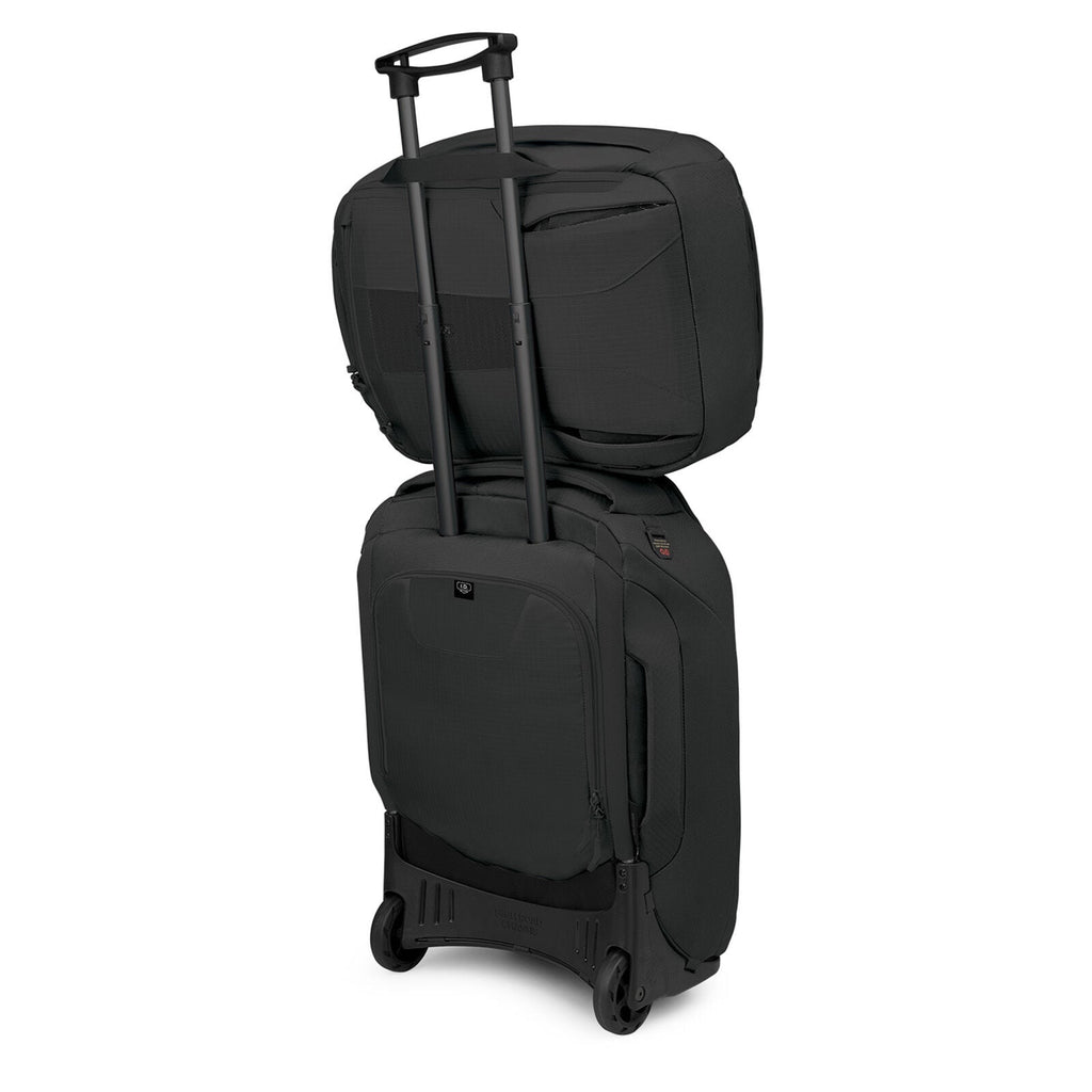 Detailed image of the Osprey Sojourn Porter Travel Pack 30 in the color Black