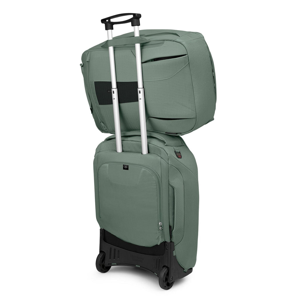Detail image of the Osprey Sojourn Porter Travel Pack 46 in the color Koseret Green