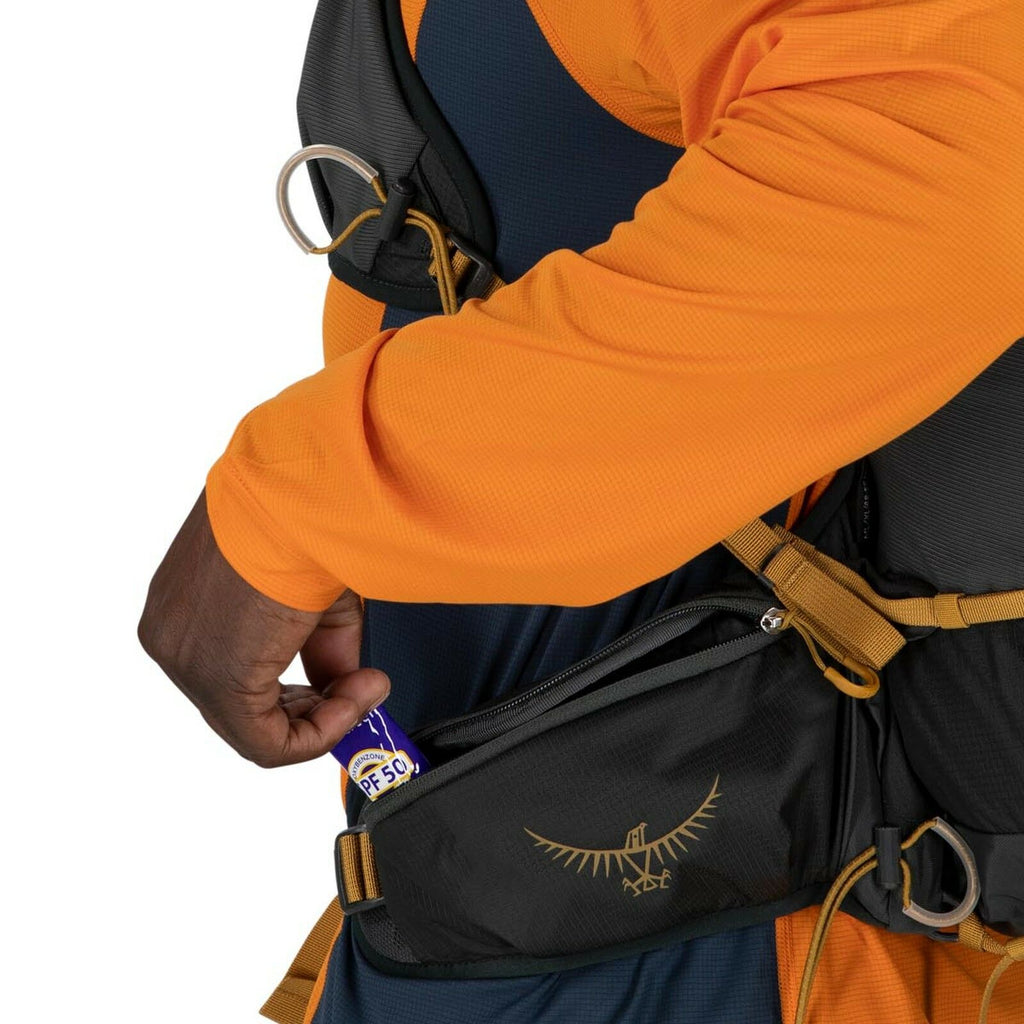 Model wearing the Talon Velocity 30