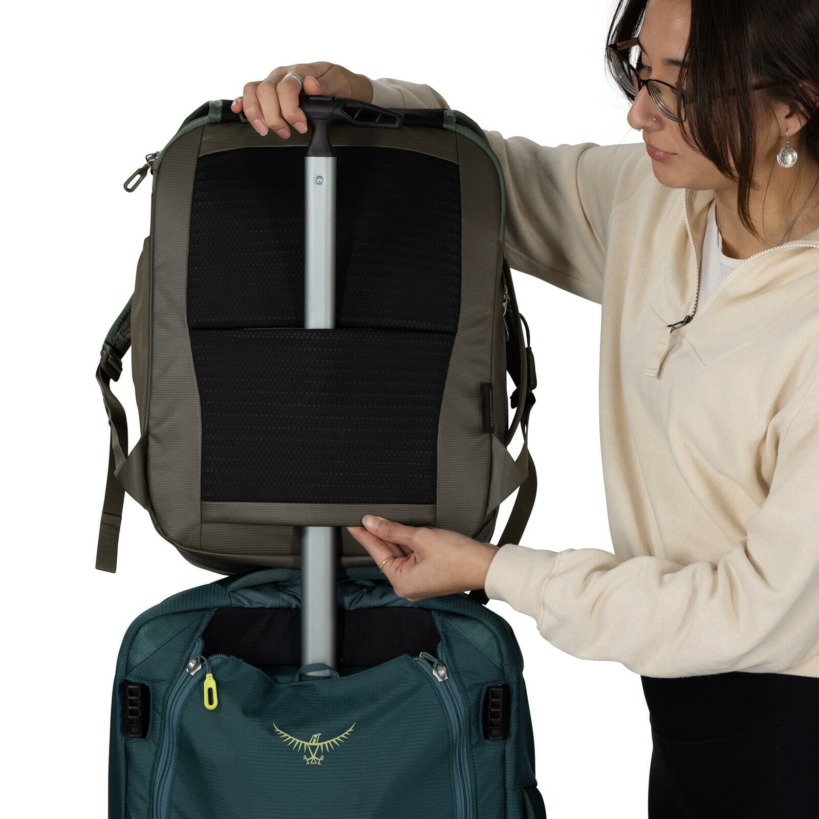 detail image of Osprey's Transporter Travel Pack 26+6 in the color Pine Leaf