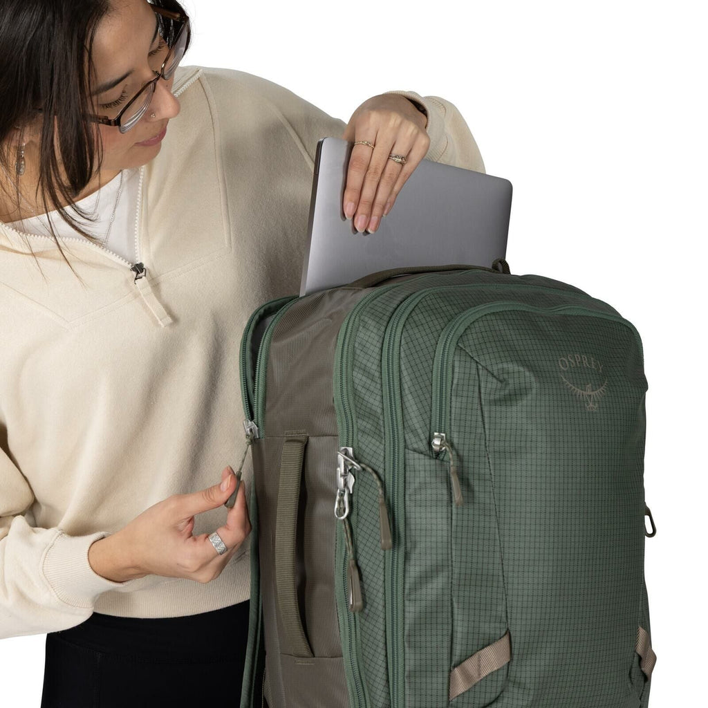 detail image of Osprey's Transporter Travel Pack 26+6 in the color Pine Leaf