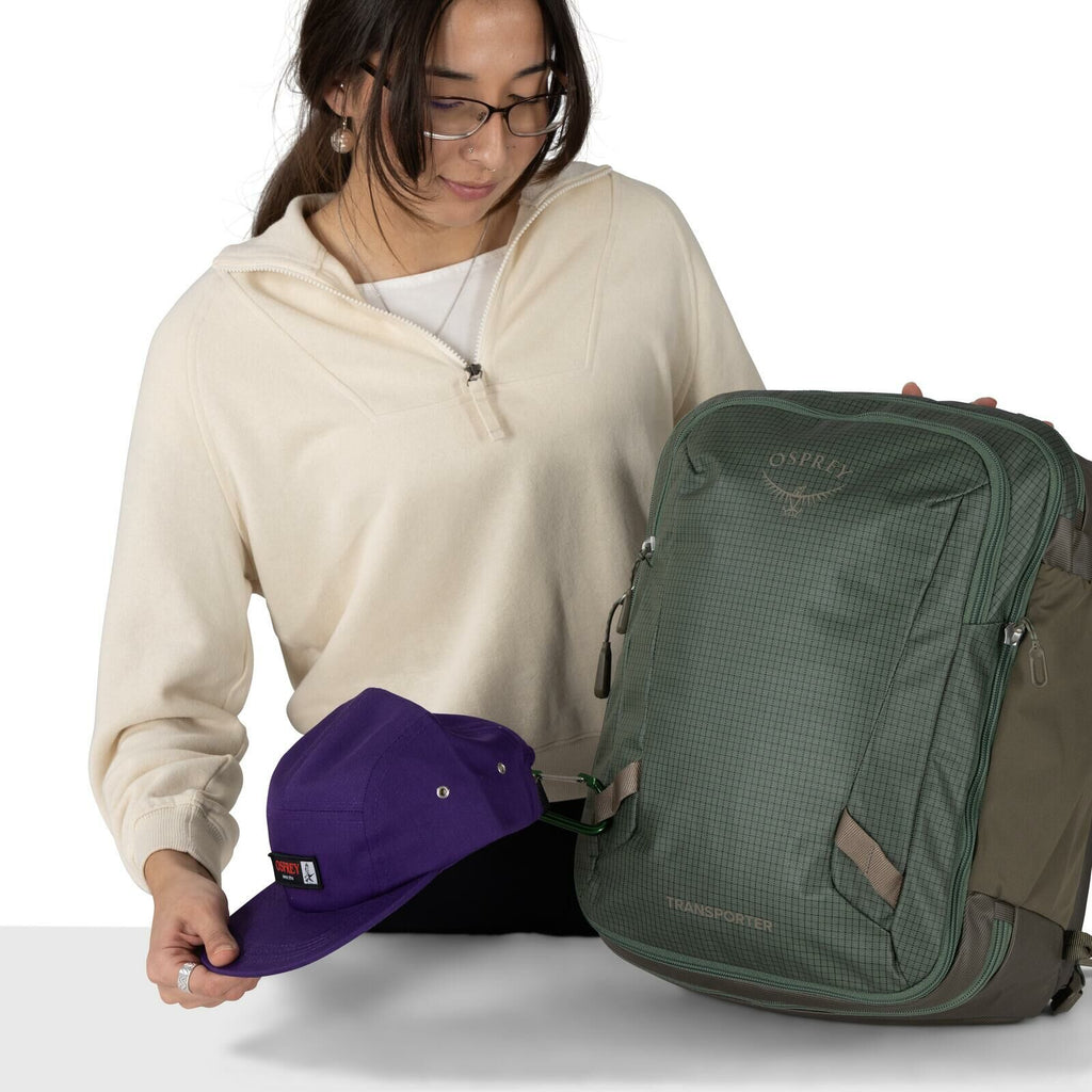 detail image of Osprey's Transporter Travel Pack 26+6 in the color Pine Leaf
