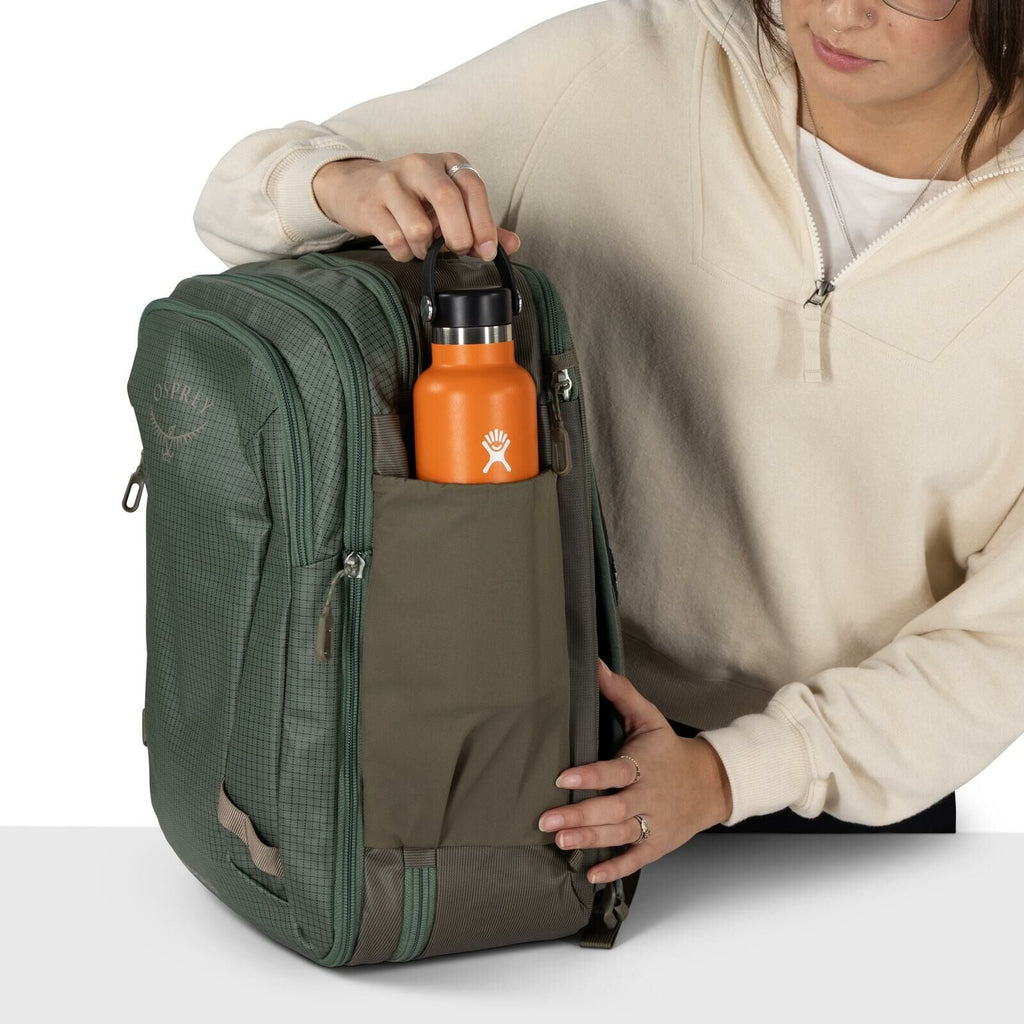 detail image of Osprey's Transporter Travel Pack 26+6 in the color Pine Leaf